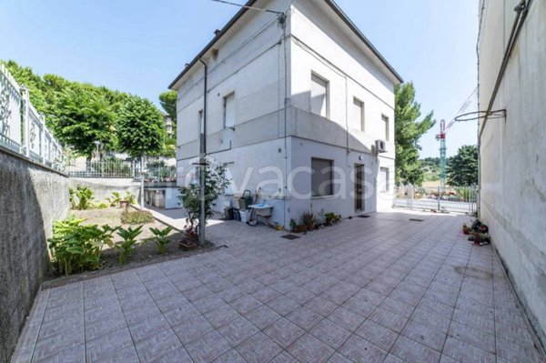 casa indipendente in vendita a Sant'Elpidio a Mare