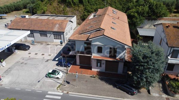 casa indipendente in vendita a Sant'Elpidio a Mare in zona Bivio Cascinare