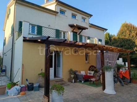 casa indipendente in vendita a Sant'Elpidio a Mare