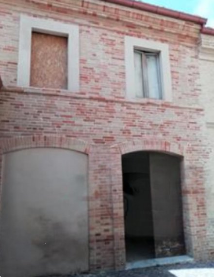 locale di sgombero in vendita a Sant'Elpidio a Mare