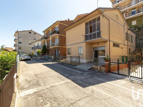 casa indipendente in vendita a Sant'Elpidio a Mare