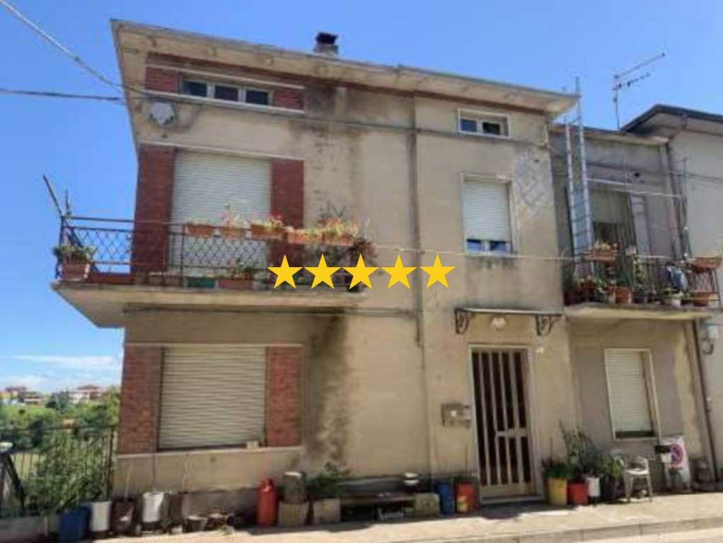 casa indipendente in vendita a Sant'Elpidio a Mare in zona Cascinare