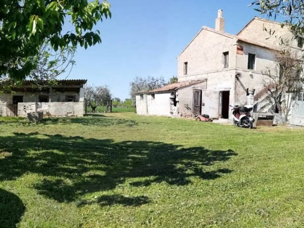 casa indipendente in vendita a Sant'Elpidio a Mare in zona Bivio Cascinare
