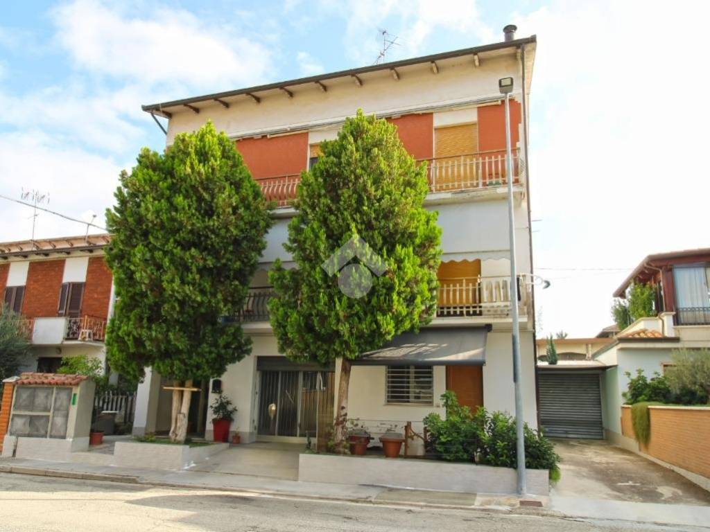 appartamento in vendita a Sant'Elpidio a Mare in zona Casette d'Ete