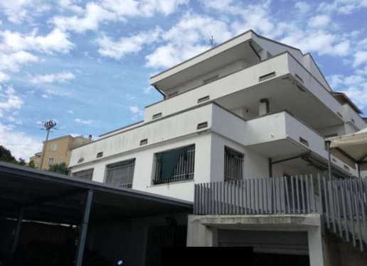 casa indipendente in vendita a Sant'Elpidio a Mare