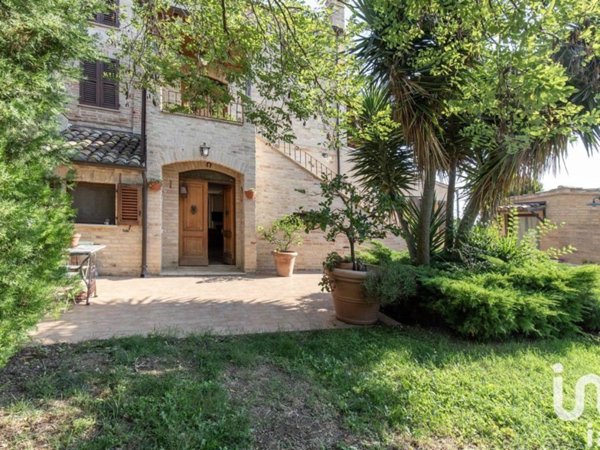 appartamento in vendita a Sant'Elpidio a Mare in zona Cretarola