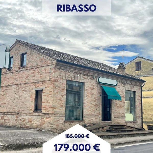 casa indipendente in vendita a Sant'Elpidio a Mare in zona Luce