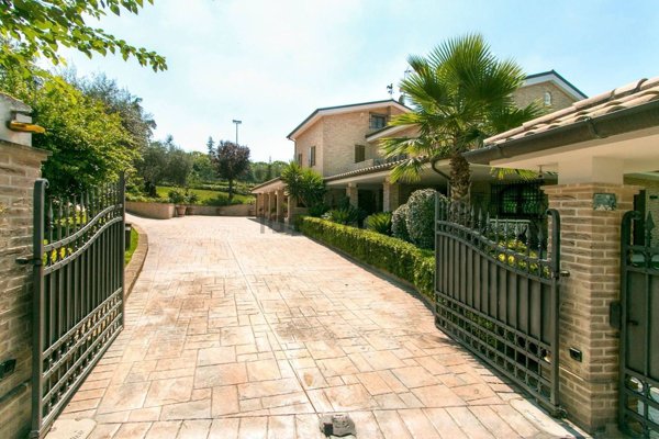 casa indipendente in vendita a Sant'Elpidio a Mare