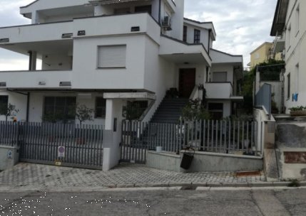 intera palazzina in vendita a Sant'Elpidio a Mare