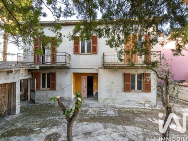 casa indipendente in vendita a Sant'Elpidio a Mare in zona Bivio Cascinare