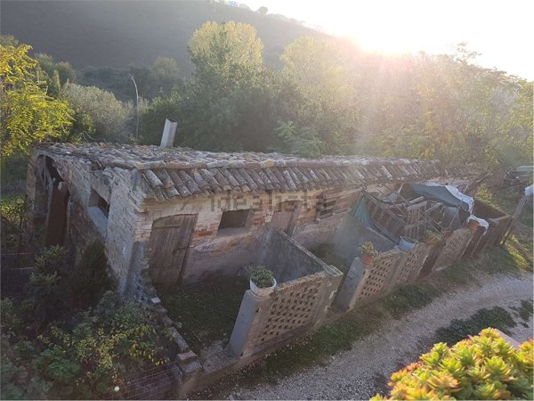 casale in vendita a Sant'Elpidio a Mare