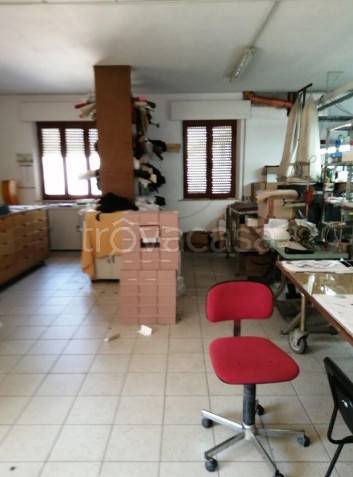 negozio in vendita a Sant'Elpidio a Mare