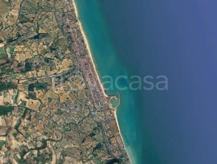 negozio in vendita a Sant'Elpidio a Mare