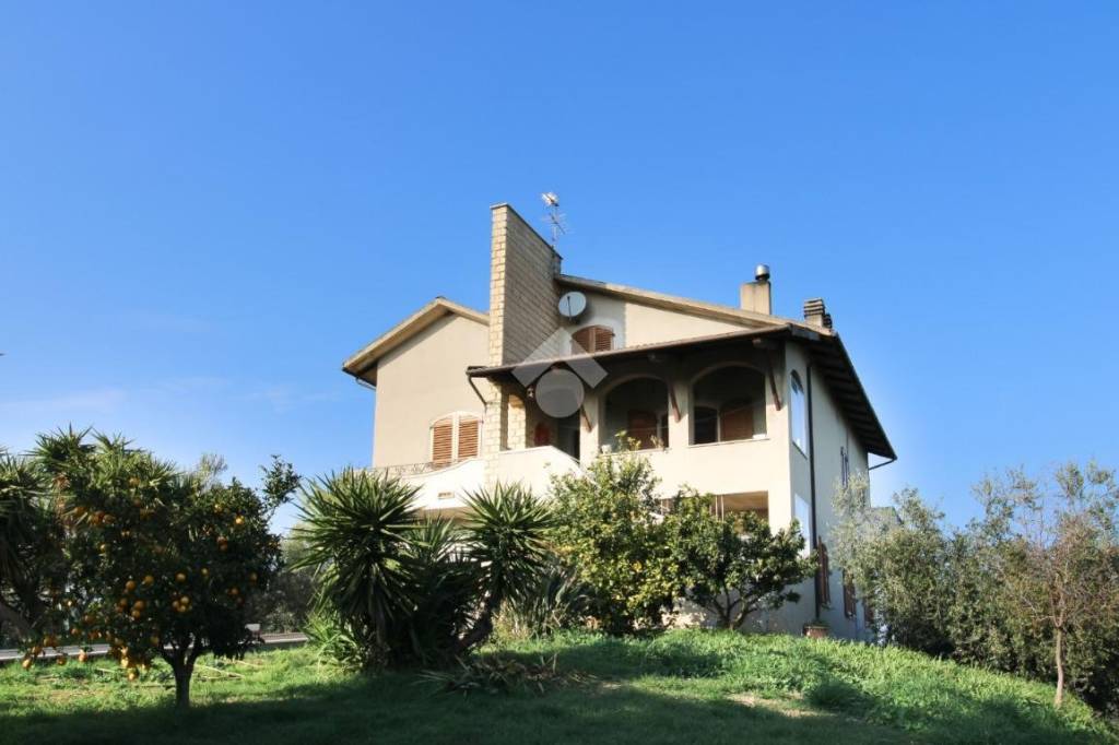 casa indipendente in vendita a Sant'Elpidio a Mare