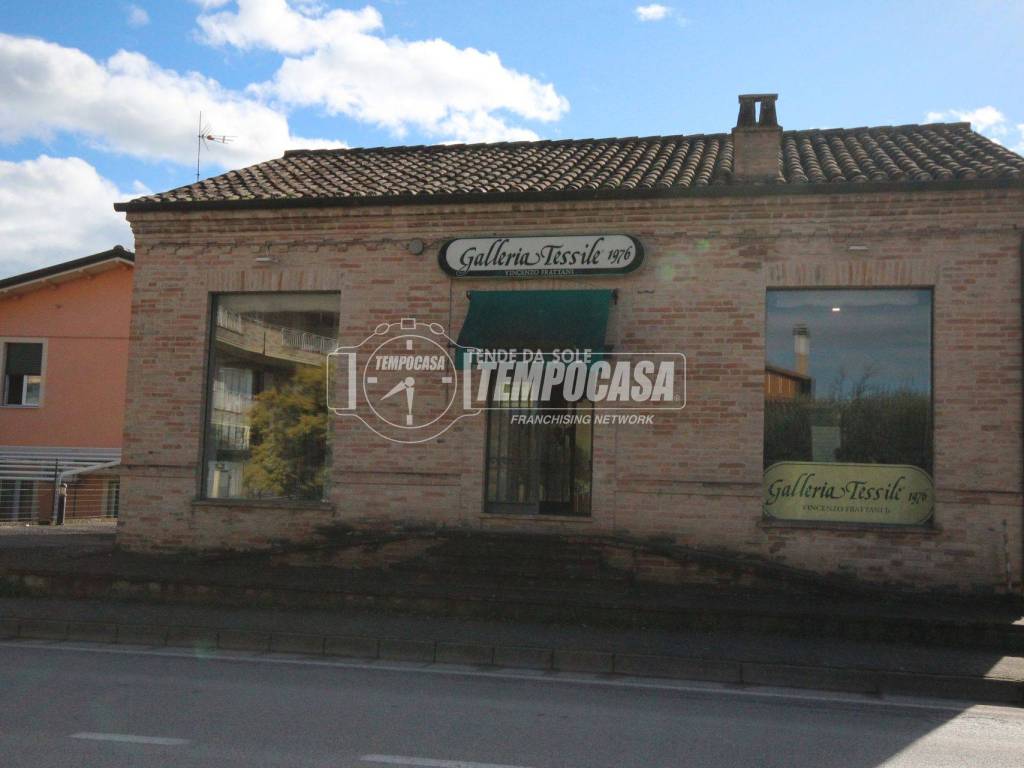 casa indipendente in vendita a Sant'Elpidio a Mare in zona Luce