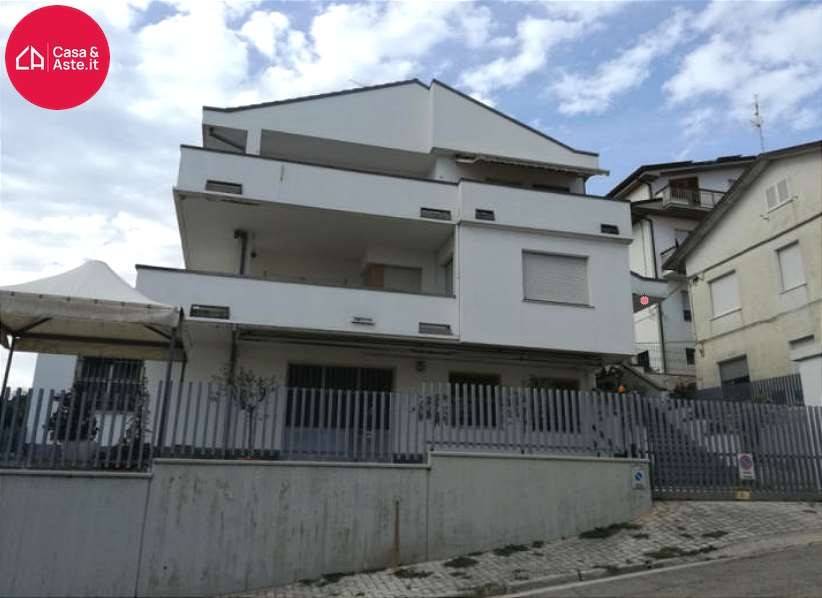 casa indipendente in vendita a Sant'Elpidio a Mare
