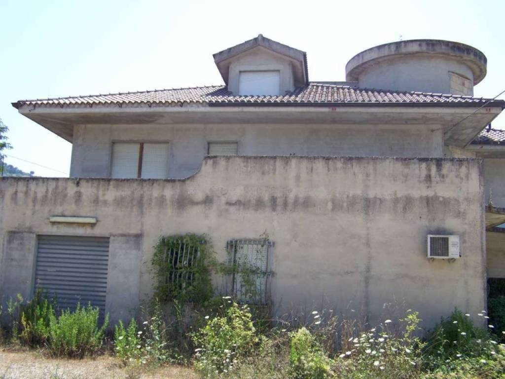 locale commerciale in vendita a Sant'Elpidio a Mare in zona Casette d'Ete