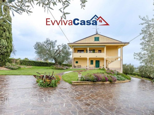 casa indipendente in vendita a Sant'Elpidio a Mare