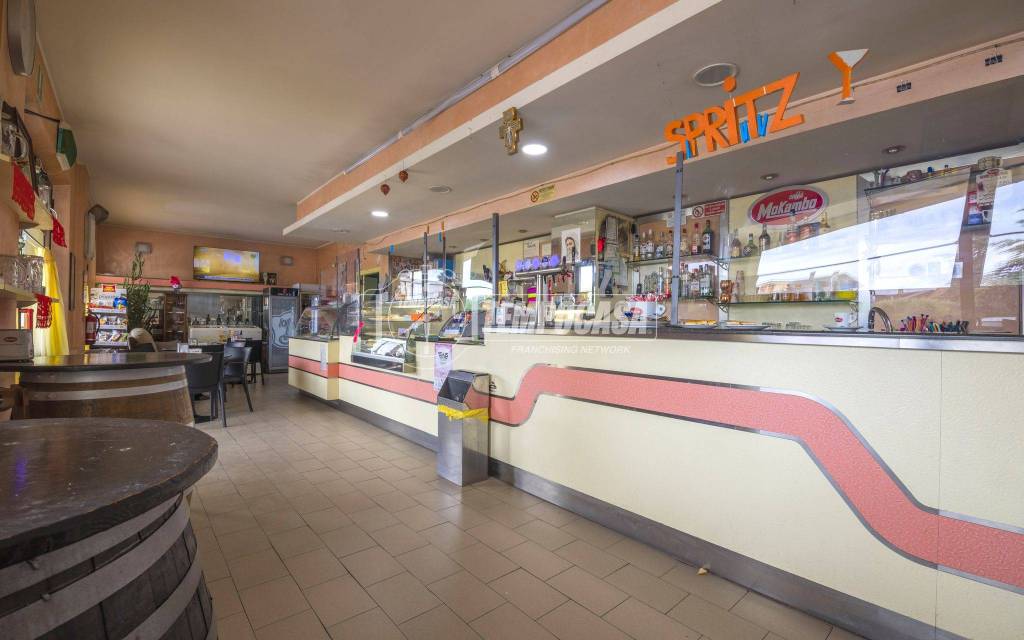 negozio in vendita a Sant'Elpidio a Mare
