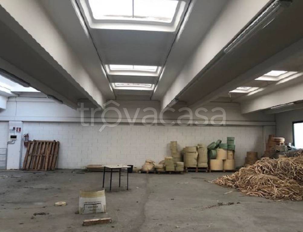 locale commerciale in vendita a Sant'Elpidio a Mare