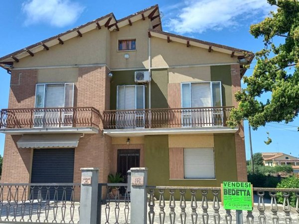 casa indipendente in vendita a Sant'Elpidio a Mare in zona Cretarola