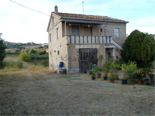 casale in vendita a Sant'Elpidio a Mare