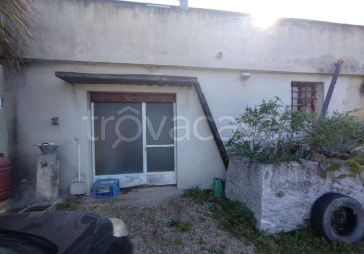 locale commerciale in vendita a Sant'Elpidio a Mare