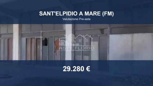 locale commerciale in vendita a Sant'Elpidio a Mare in zona Luce