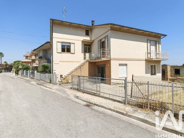 casa indipendente in vendita a Sant'Elpidio a Mare