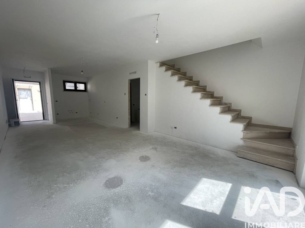 appartamento in vendita a Sant'Elpidio a Mare in zona Cascinare