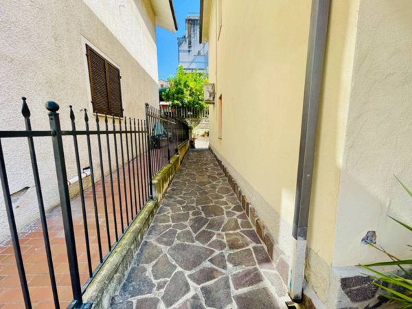 casa indipendente in vendita a Sant'Elpidio a Mare in zona Bivio Cascinare