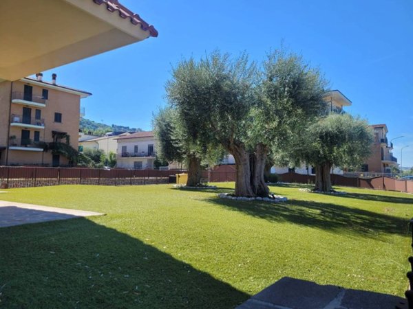 intera palazzina in vendita a Sant'Elpidio a Mare in zona Casette d'Ete