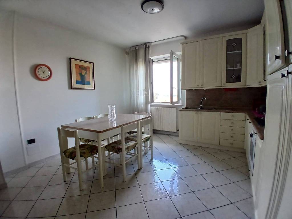 casa indipendente in vendita a Sant'Elpidio a Mare in zona Castellano