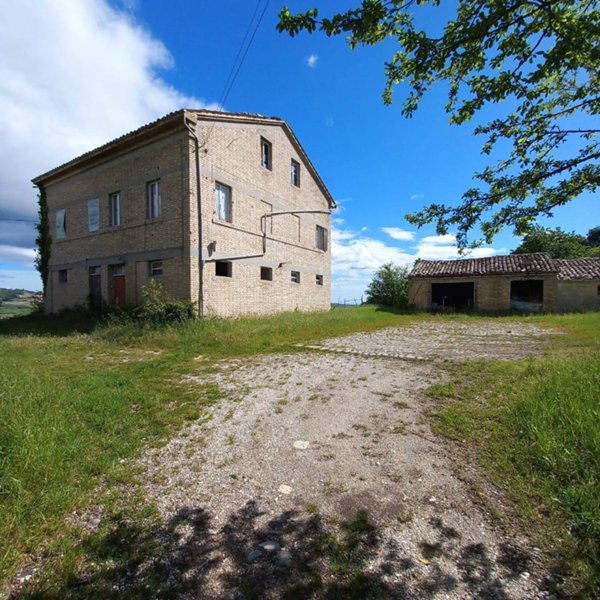 casa indipendente in vendita a Servigliano