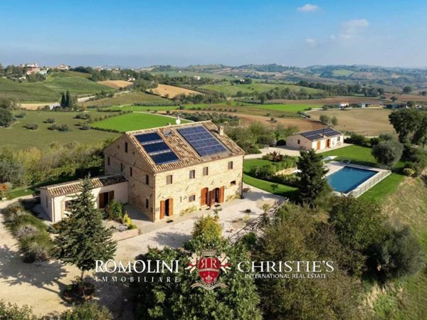 casa indipendente in vendita a Servigliano