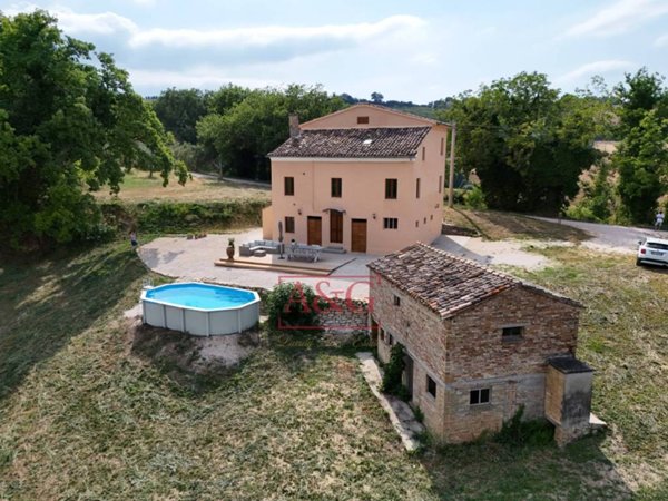 casa indipendente in vendita a Servigliano