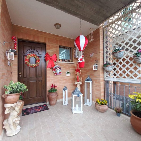 casa indipendente in vendita a Servigliano