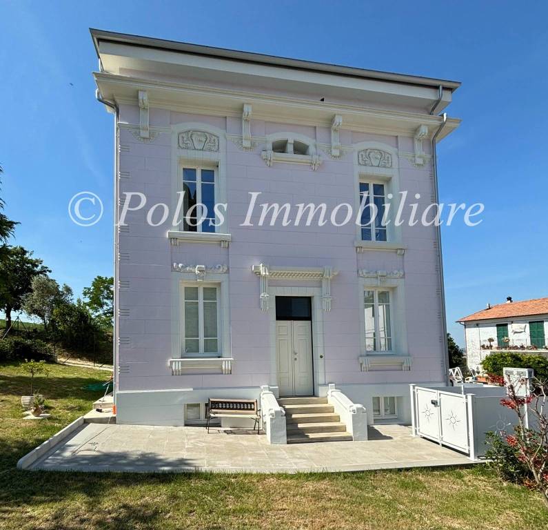 casa indipendente in vendita a Servigliano in zona Curetta