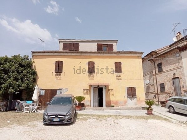 casa indipendente in vendita a Servigliano
