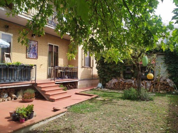 casa indipendente in vendita a Servigliano