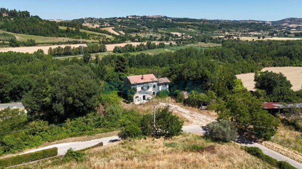 casa indipendente in vendita a Servigliano in zona Curetta