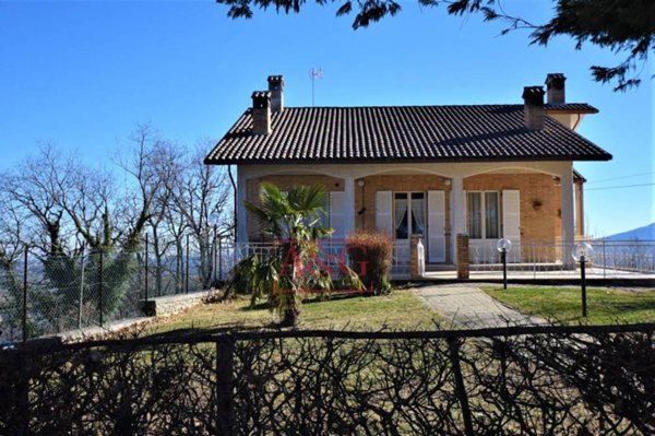 casa indipendente in vendita a Smerillo