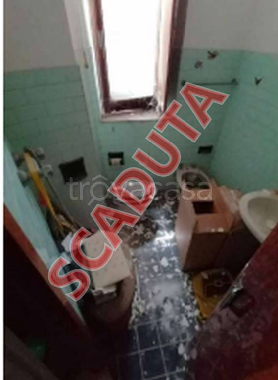 negozio in vendita a Torre San Patrizio