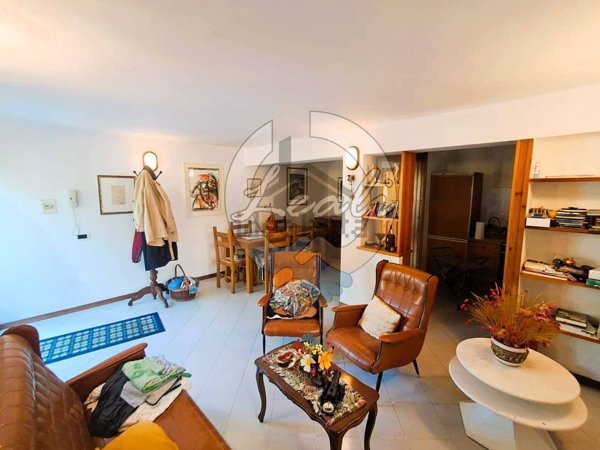 casa indipendente in vendita a Torre San Patrizio in zona San Venanzo