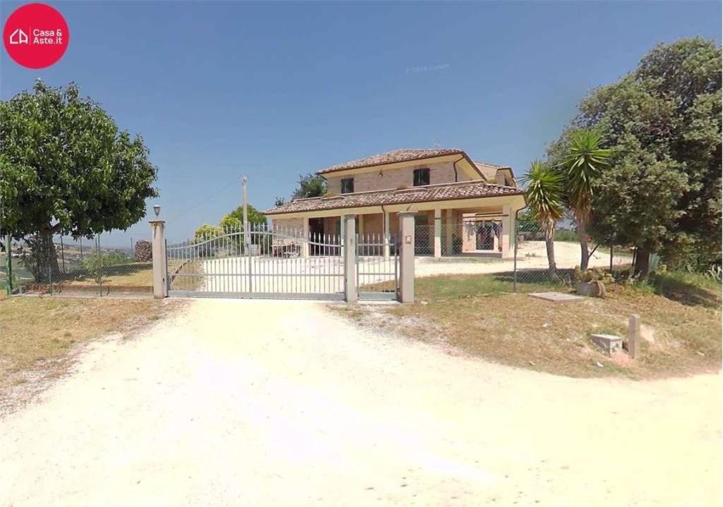casa indipendente in vendita a Torre San Patrizio in zona San Venanzo