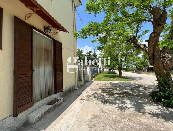 casa indipendente in vendita ad Andria in zona Montegrosso