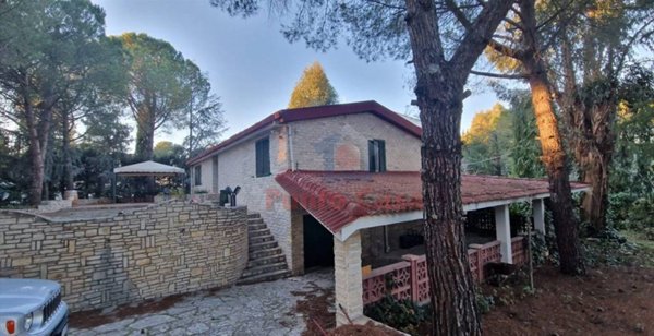 casa indipendente in vendita ad Andria in zona Montegrosso