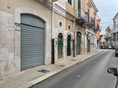 locale commerciale in vendita ad Andria in zona Centro Storico