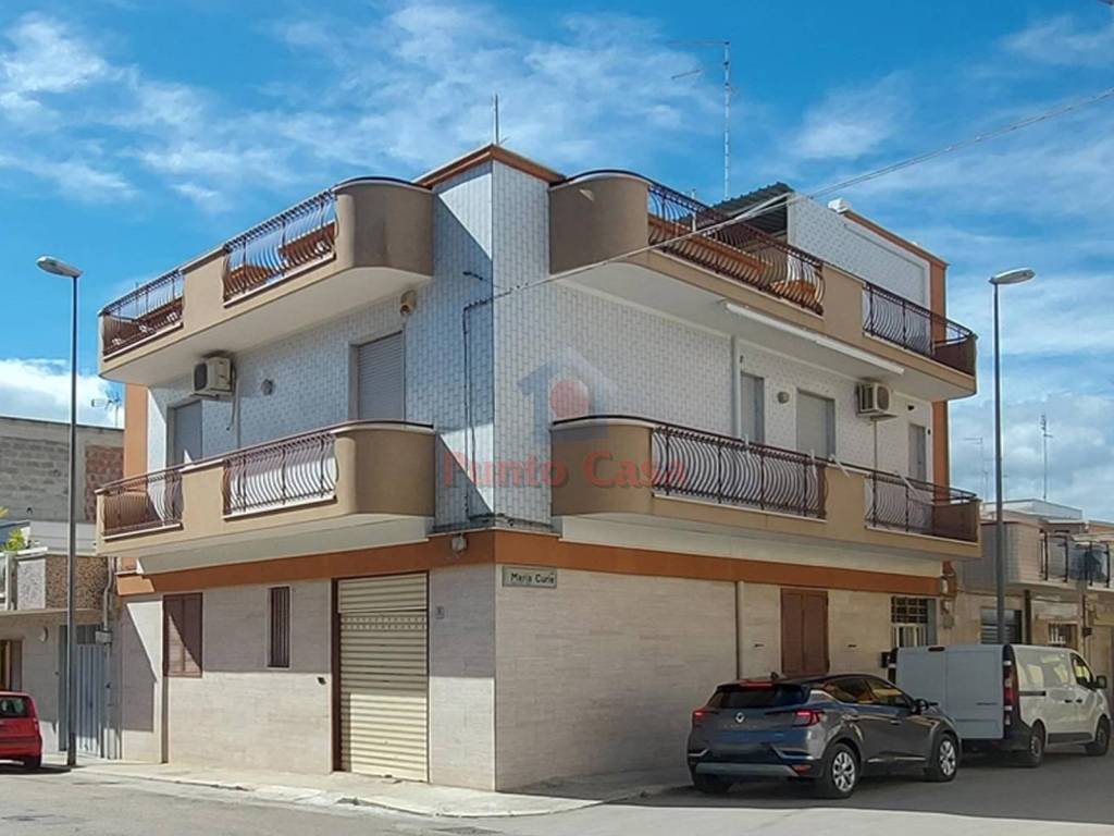casa indipendente in vendita ad Andria