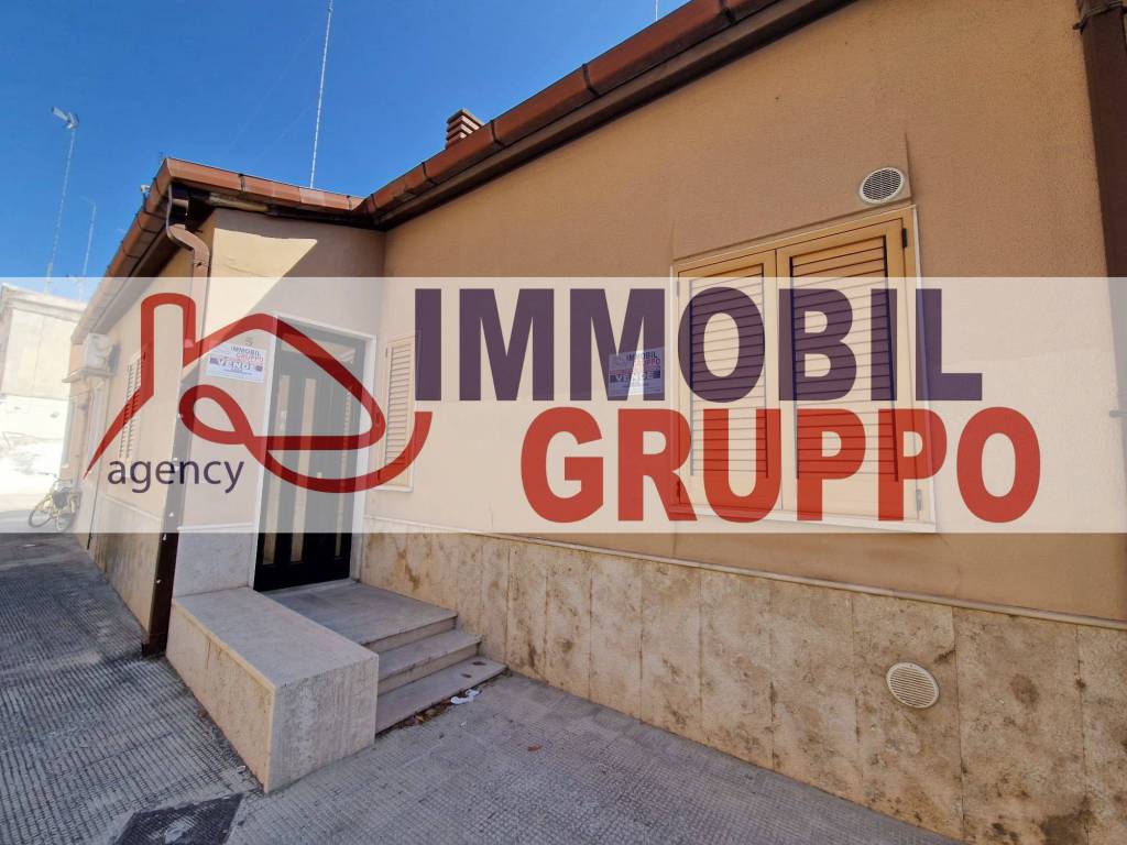 casa indipendente in vendita ad Andria in zona Centro Storico